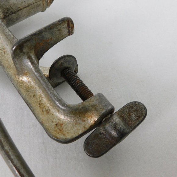 Universal Meat Kitchen Grinder 2 Cast Iron Wood Handle Hand Crank Vintage No Box - Picture 8 of 9